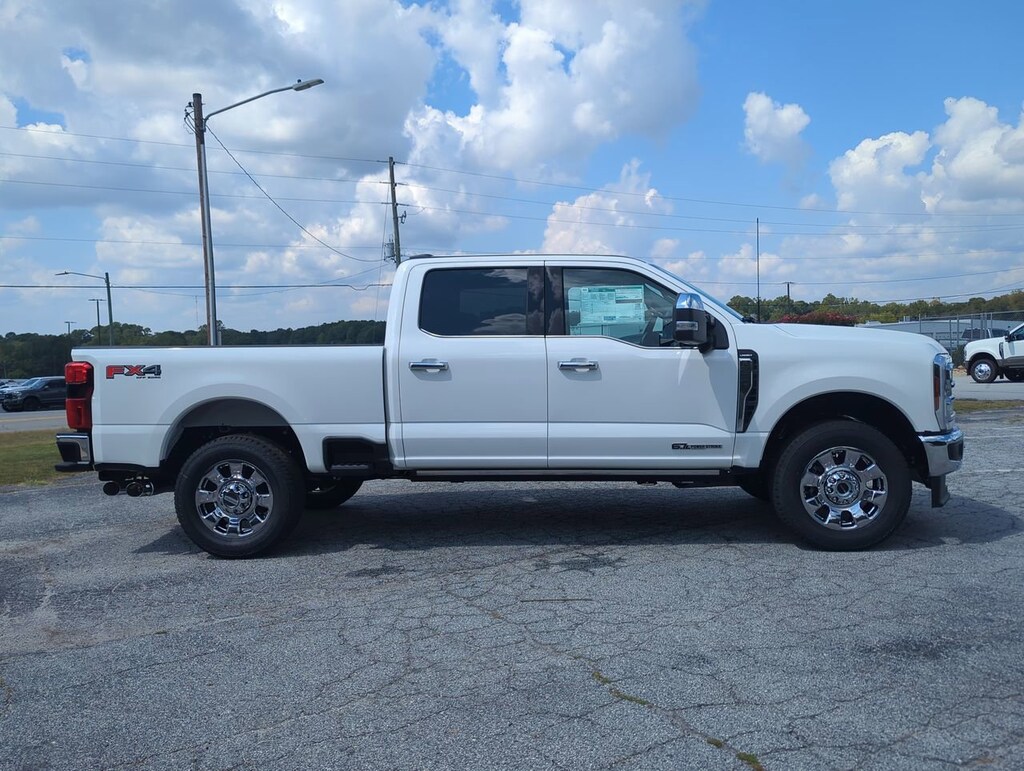 New 2026 Ford Super Duty F-250 SRW LARIAT TRUCK
