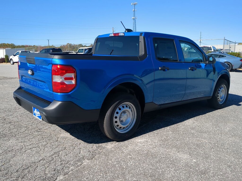 New 2025 Ford Maverick XL TRUCK