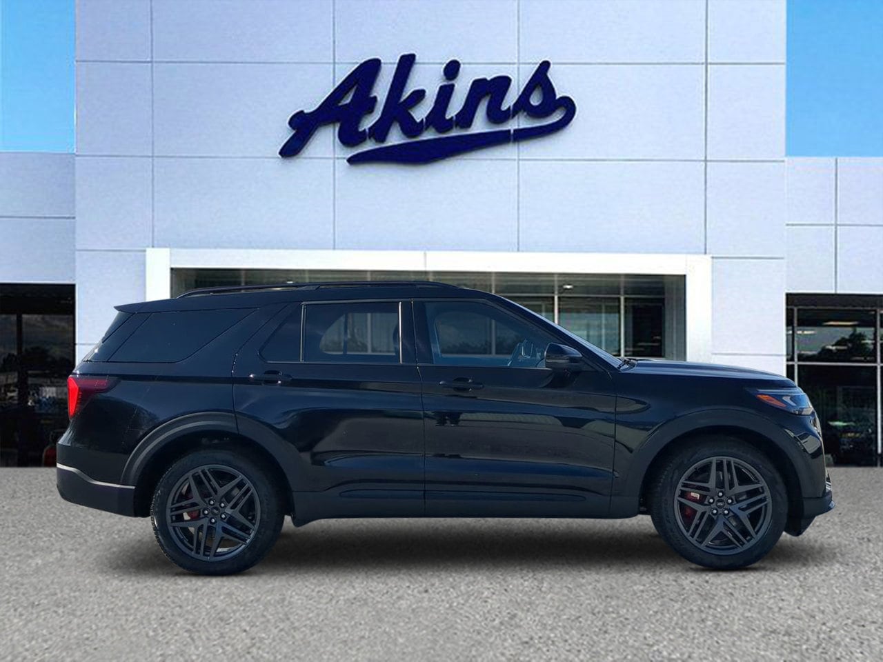 2026 Ford Explorer ST's photo