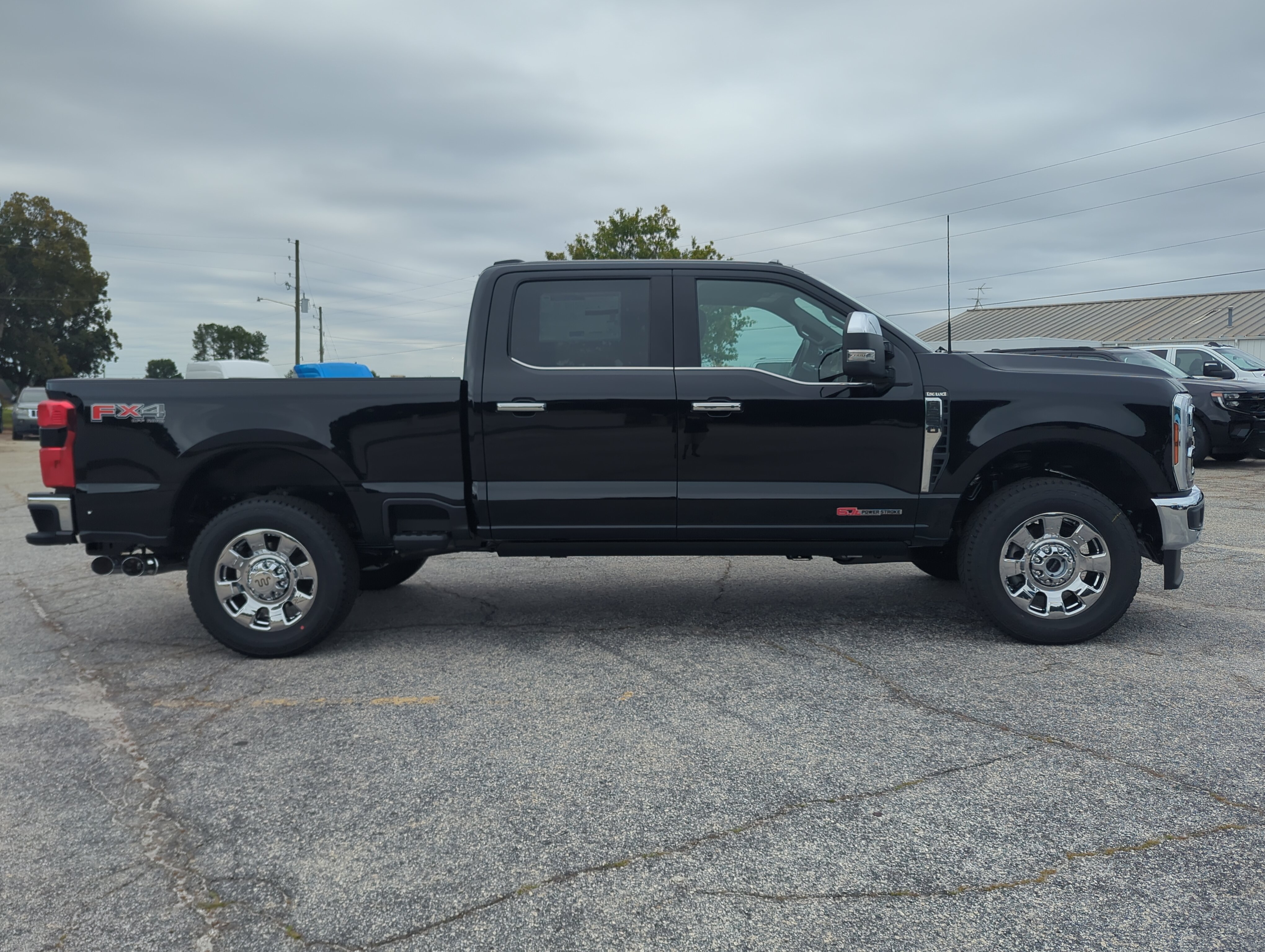 New 2027 Ford Super Duty F-350 SRW King Ranch TRUCK