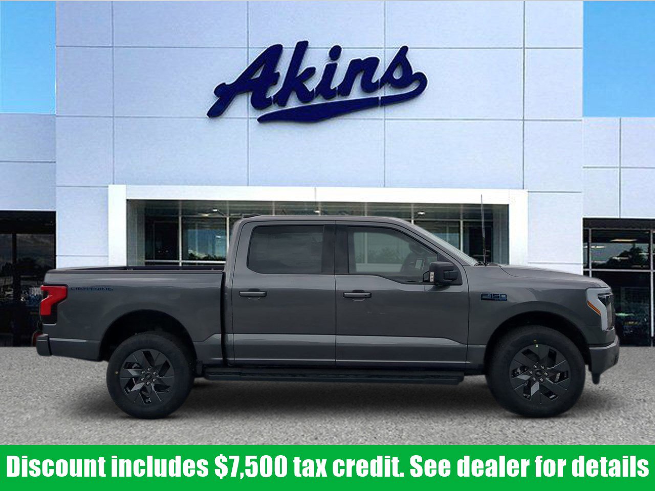 2025 Ford F-150 Lightning Flash's photo