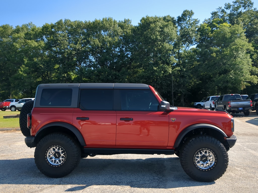 Used 2024 Ford Bronco Badlands SUV