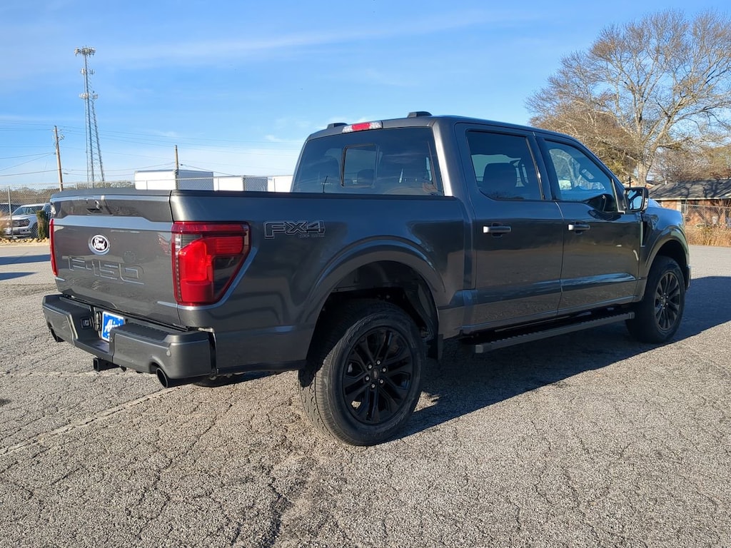 New 2025 Ford F-150 XLT XLT 4WD SuperCrew 5.5 Box