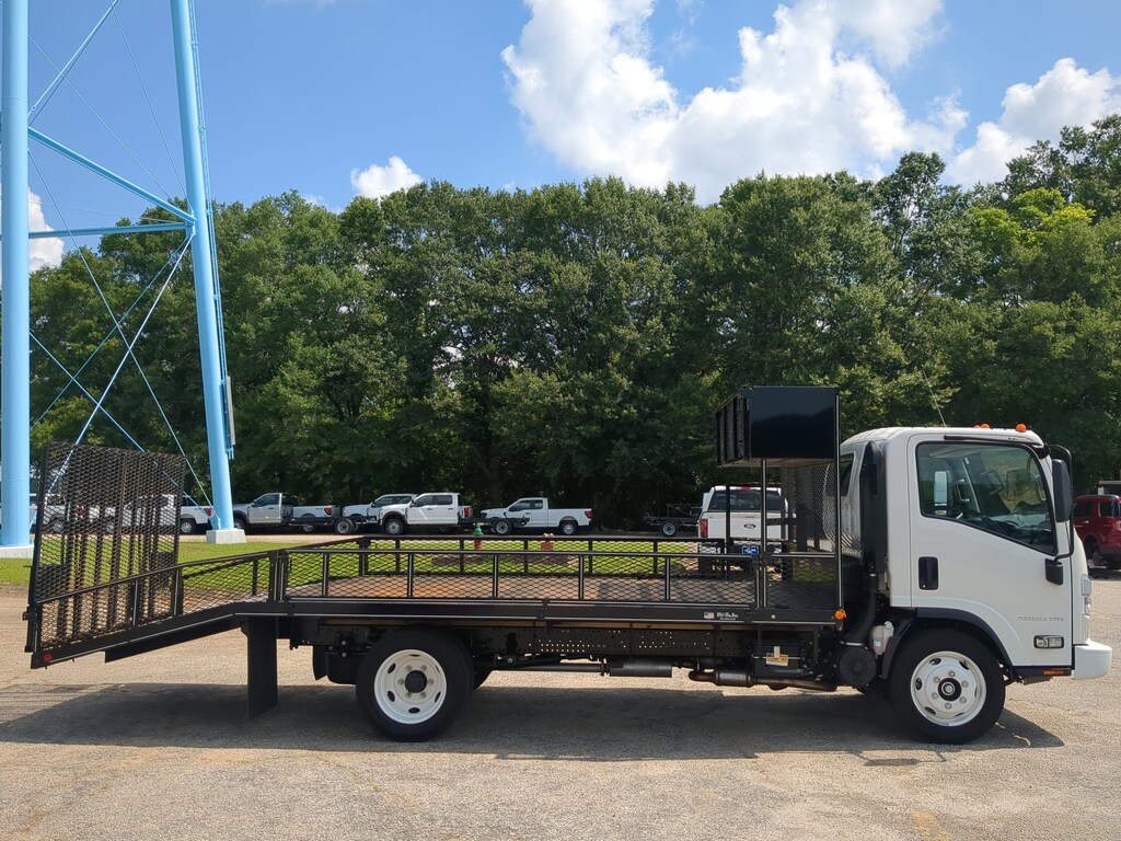 Used 2024 Chevrolet 4500 HG LCF GAS 150 Wheelbase Regular Cab Pickup