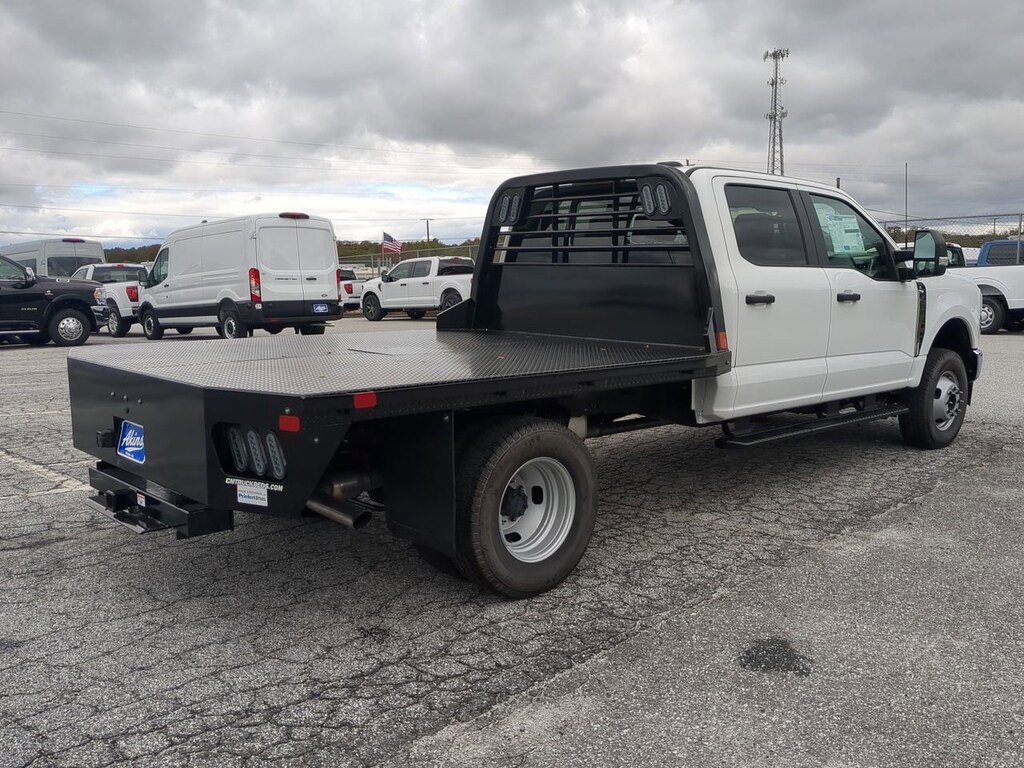 New 2025 Ford Super Duty F-350 DRW Flat Bed TRUCK