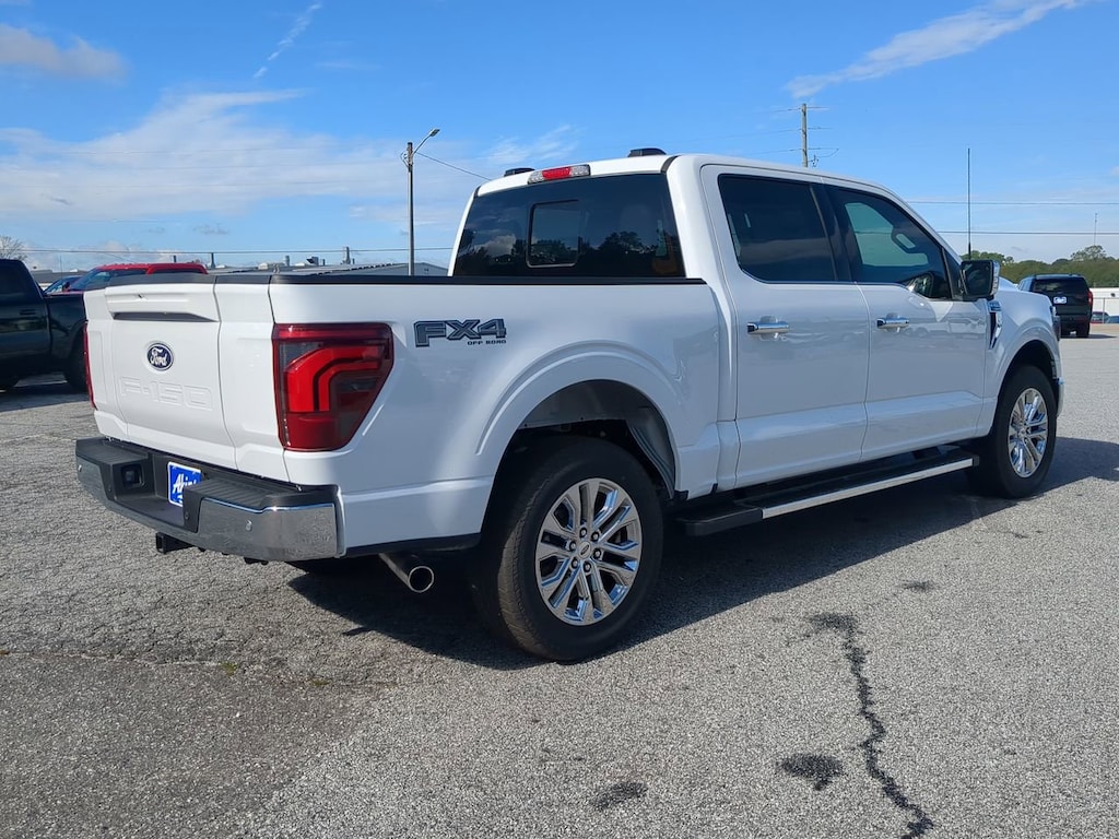New 2025 Ford F-150 LARIAT TRUCK