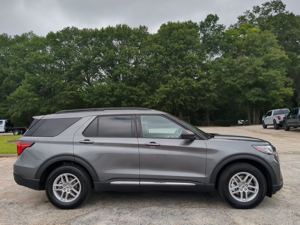 Certified 2025 Ford Explorer Active SUV