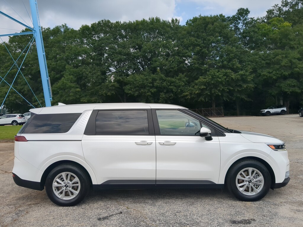Certified 2023 Kia Carnival LX PASSENGER VAN