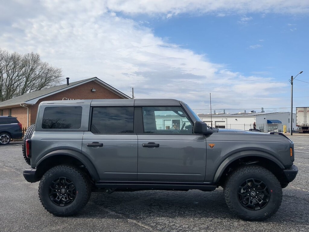New 2026 Ford Bronco Badlands SUV