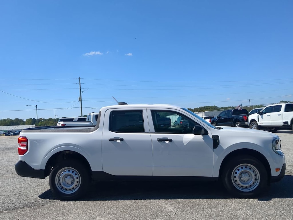 New 2025 Ford Maverick XL TRUCK