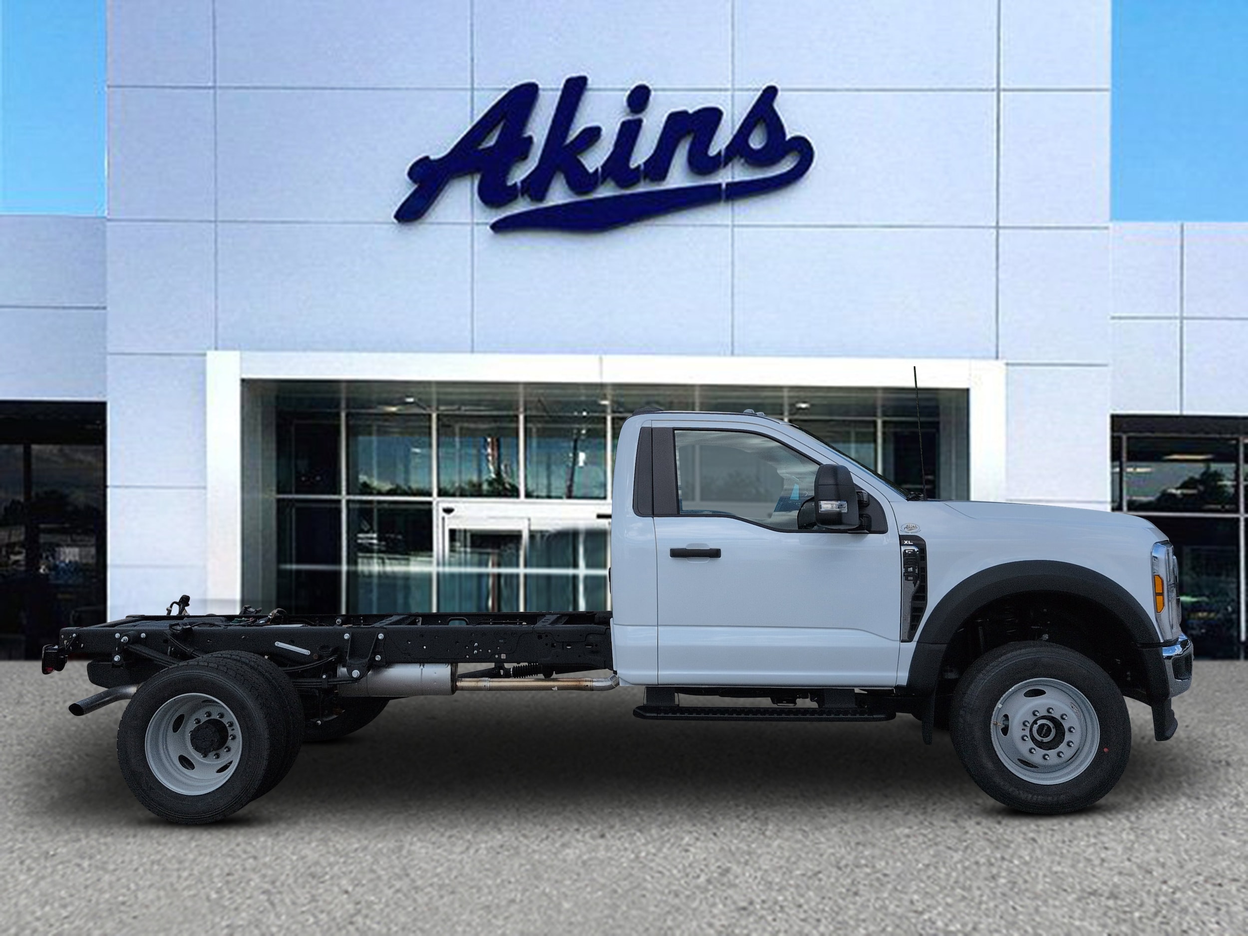 2026 Ford F-600 Super Duty Chassis Cab