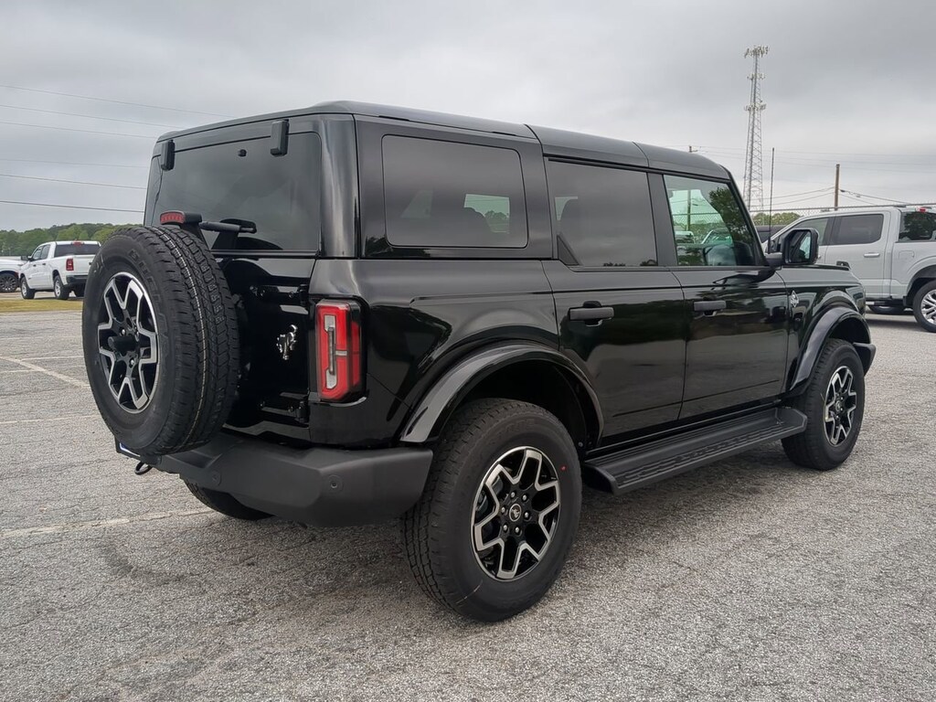 New 2026 Ford Bronco Outer Banks SUV