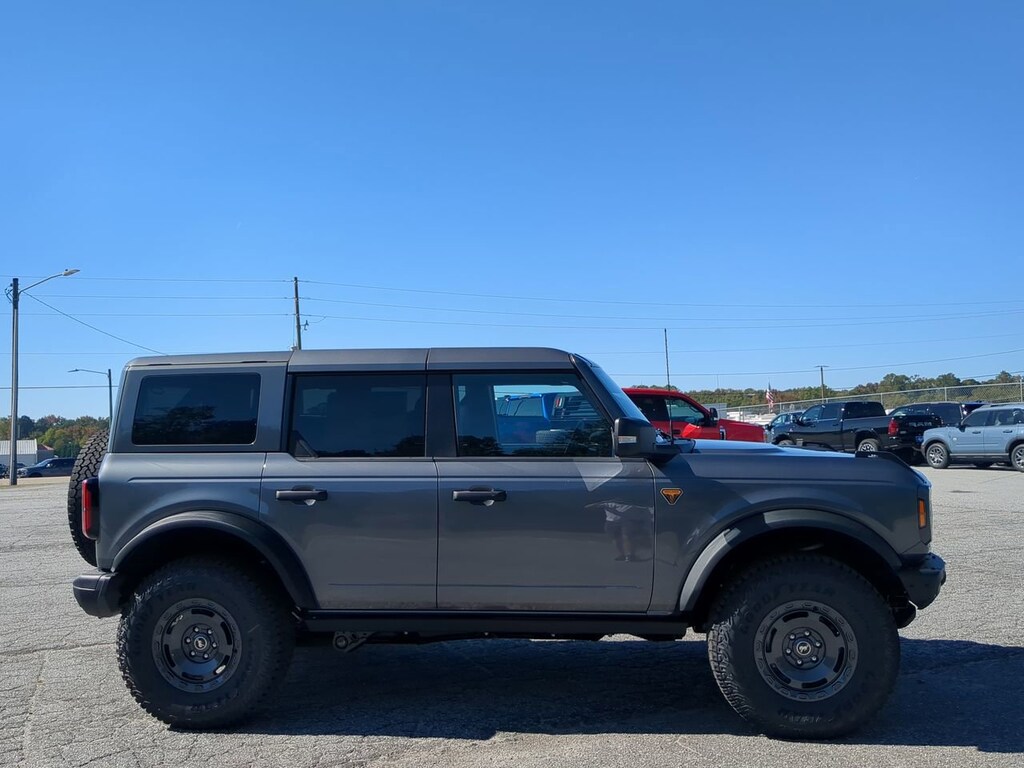 New 2025 Ford Bronco Badlands SUV