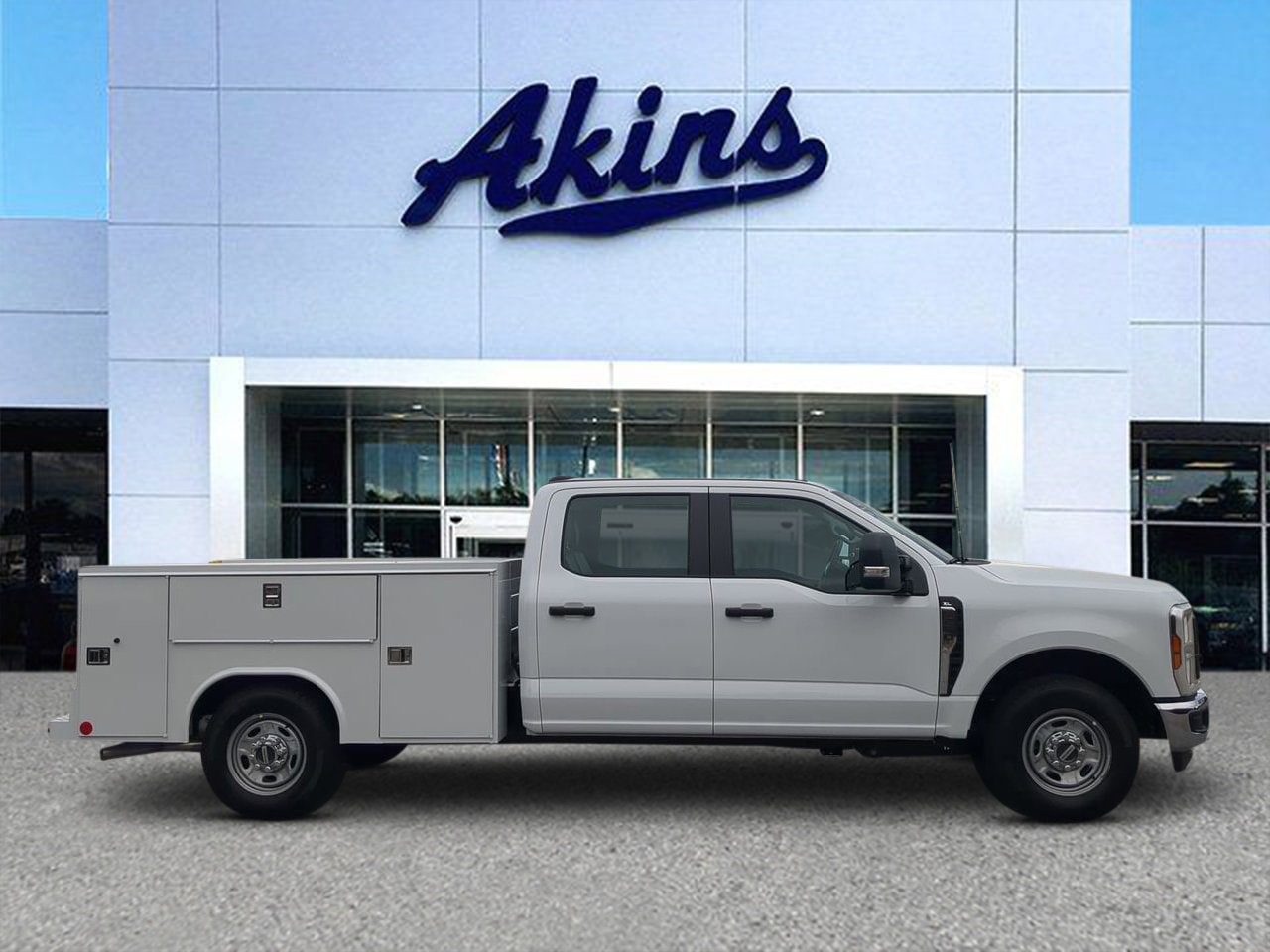 2026 Ford F-250 Super Duty XL's photo