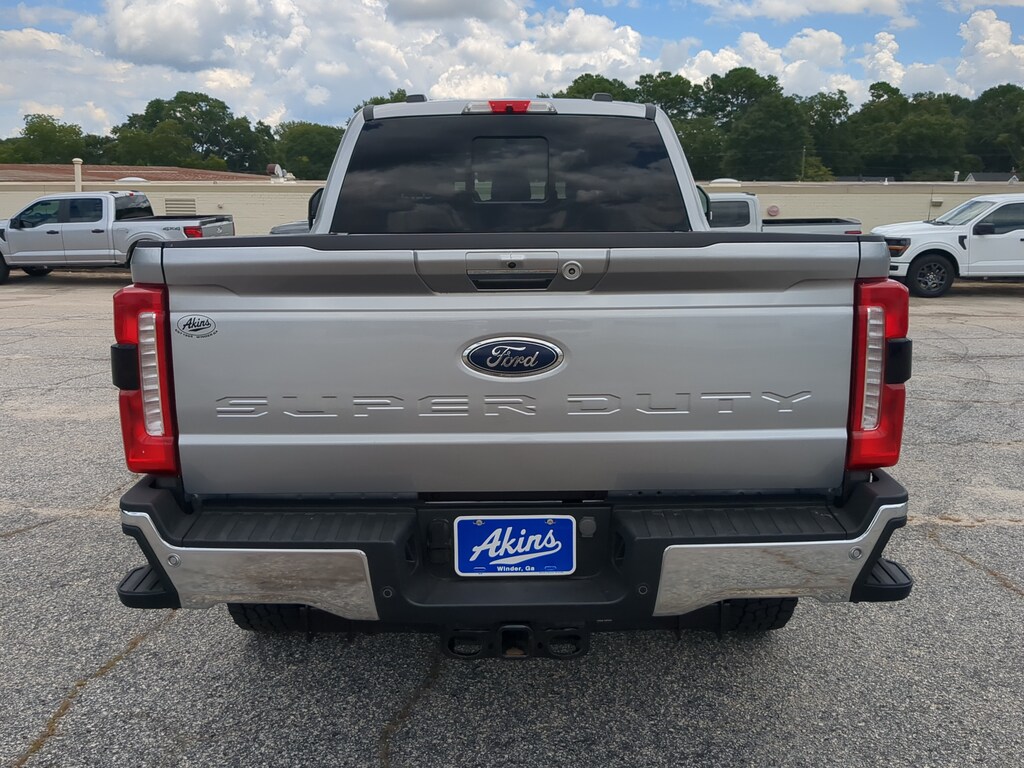 Used 2023 Ford F-250 Lariat Crew Cab Truck