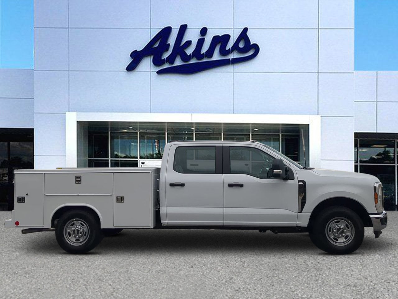 2026 Ford F-250 Super Duty XL's photo