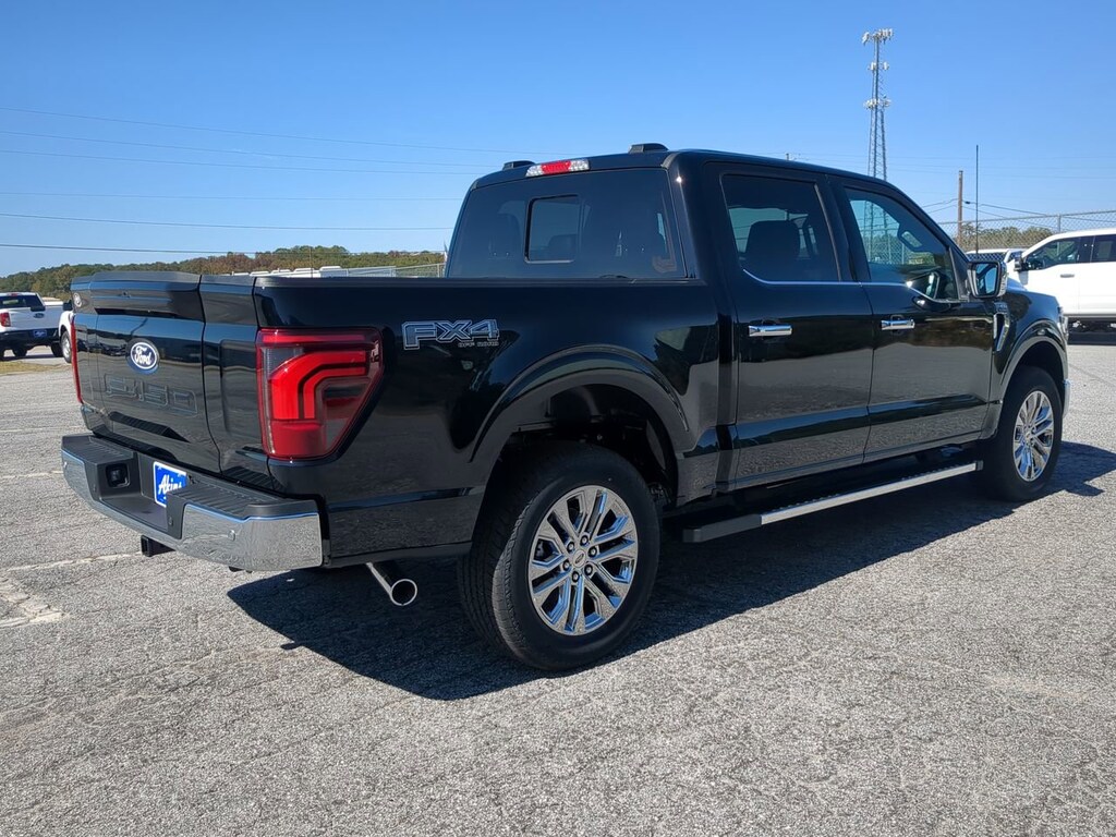 New 2025 Ford F-150 LARIAT TRUCK