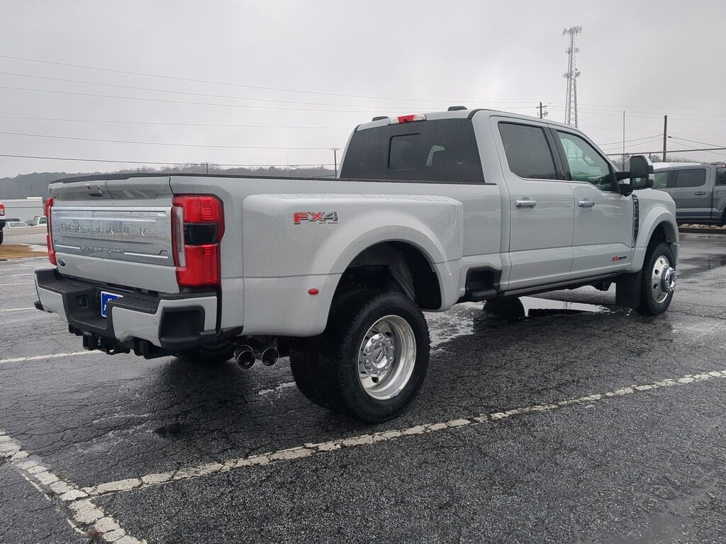 New 2026 Ford Super Duty F-450 DRW Platinum Plus TRUCK