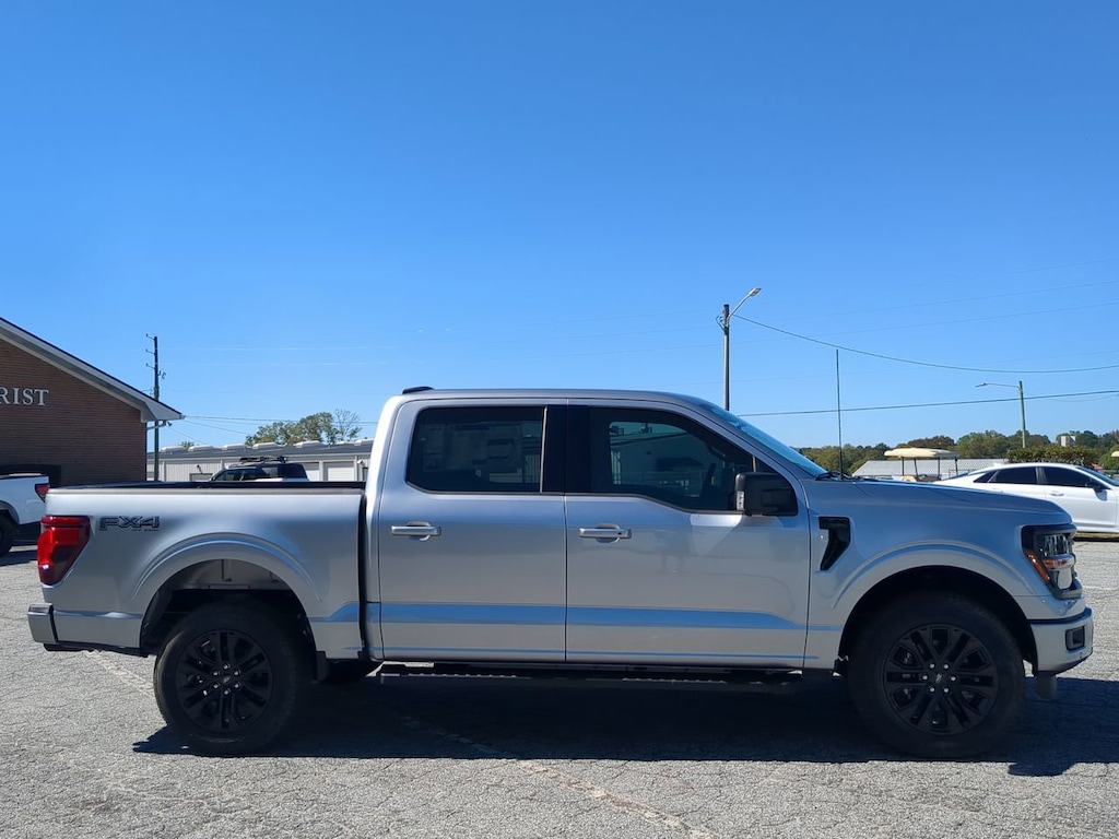 New 2025 Ford F-150 XLT TRUCK