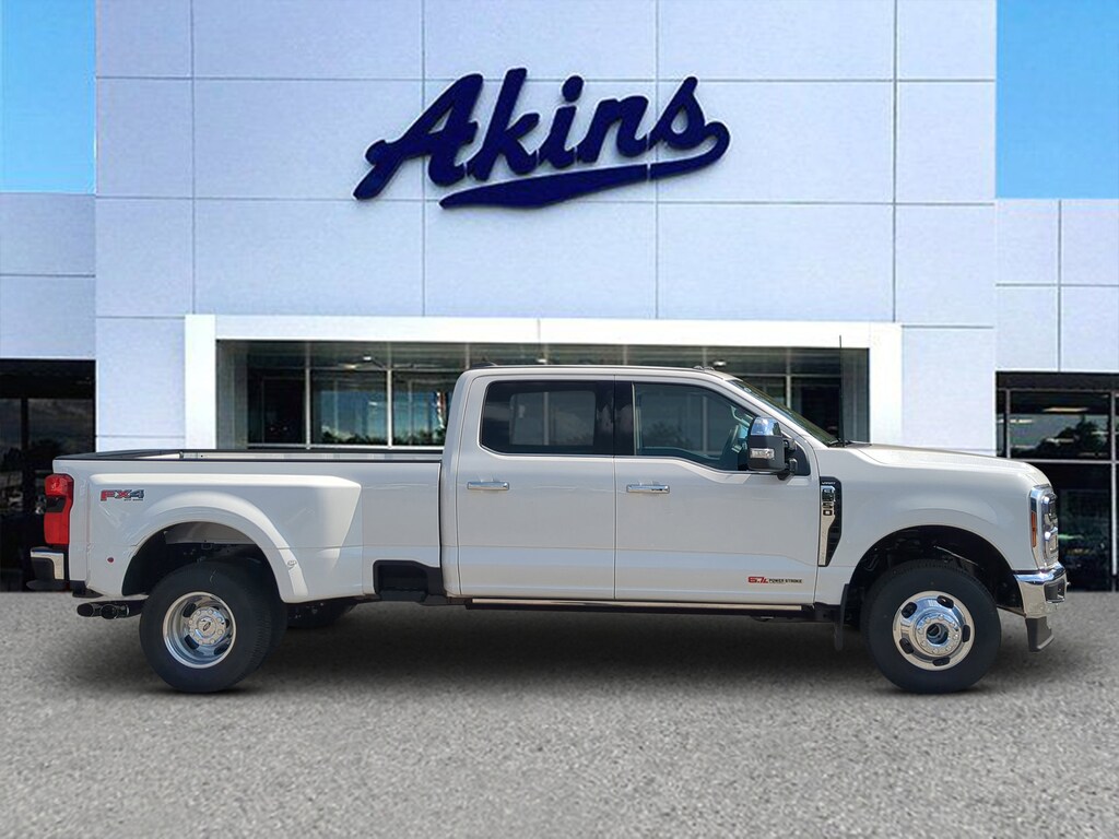 New 2026 Ford Super Duty F-350 DRW Lariat TRUCK