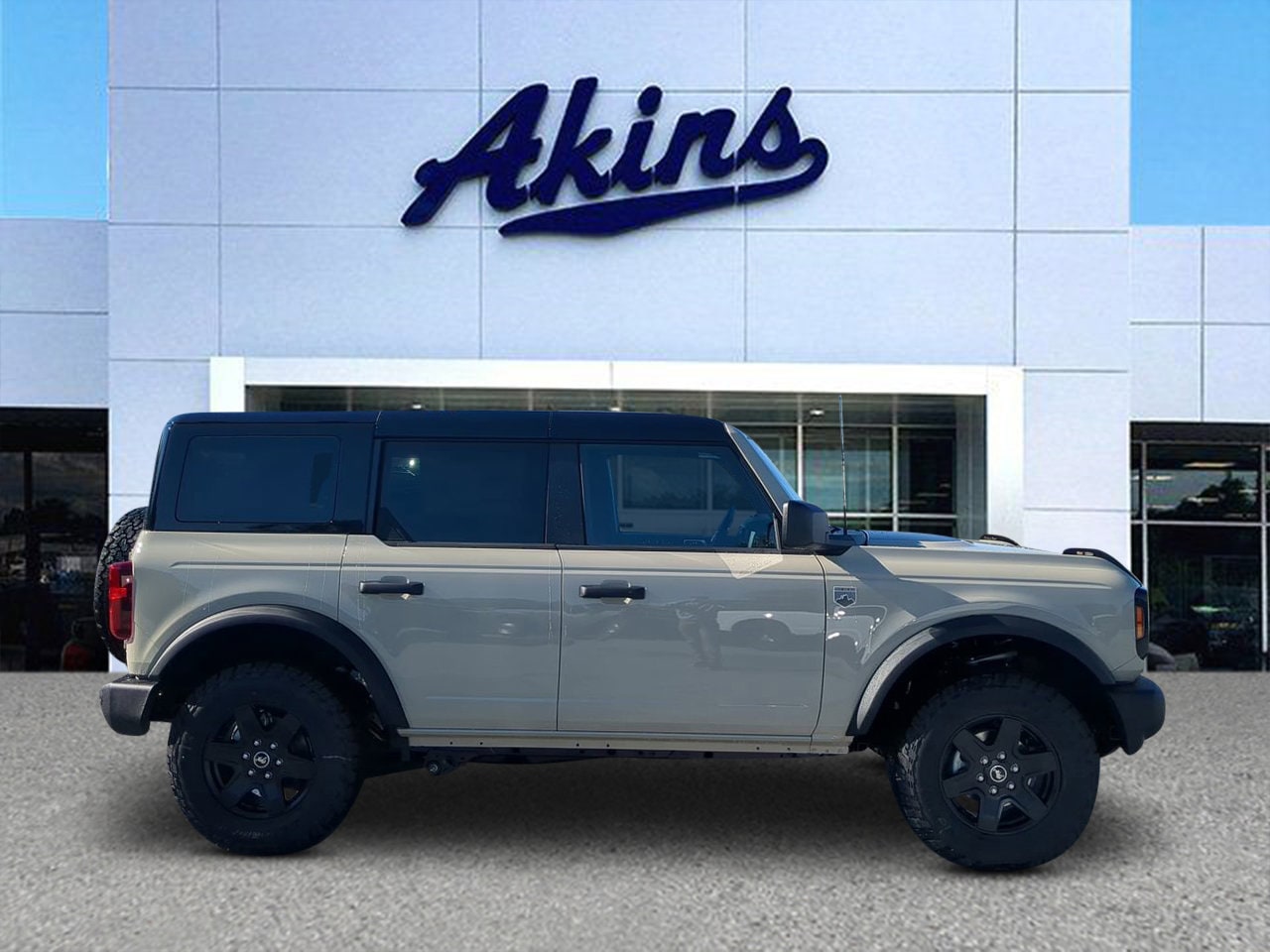 2025 Ford Bronco 4-Door Big Bend's photo