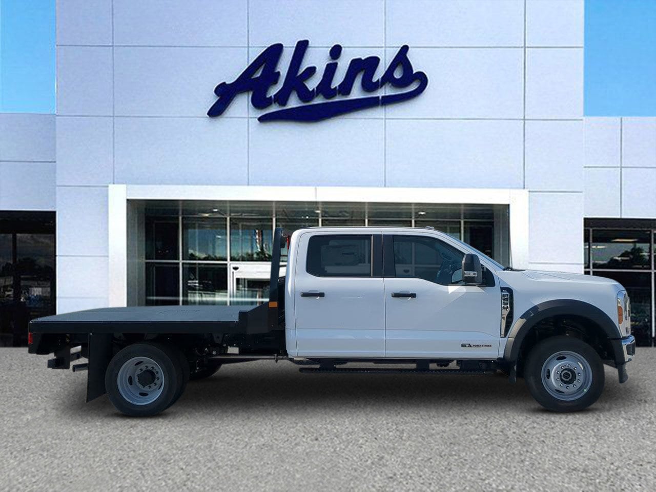 2026 Ford F-450 XL 4x4 Crew Cab 179-In DRW's photo