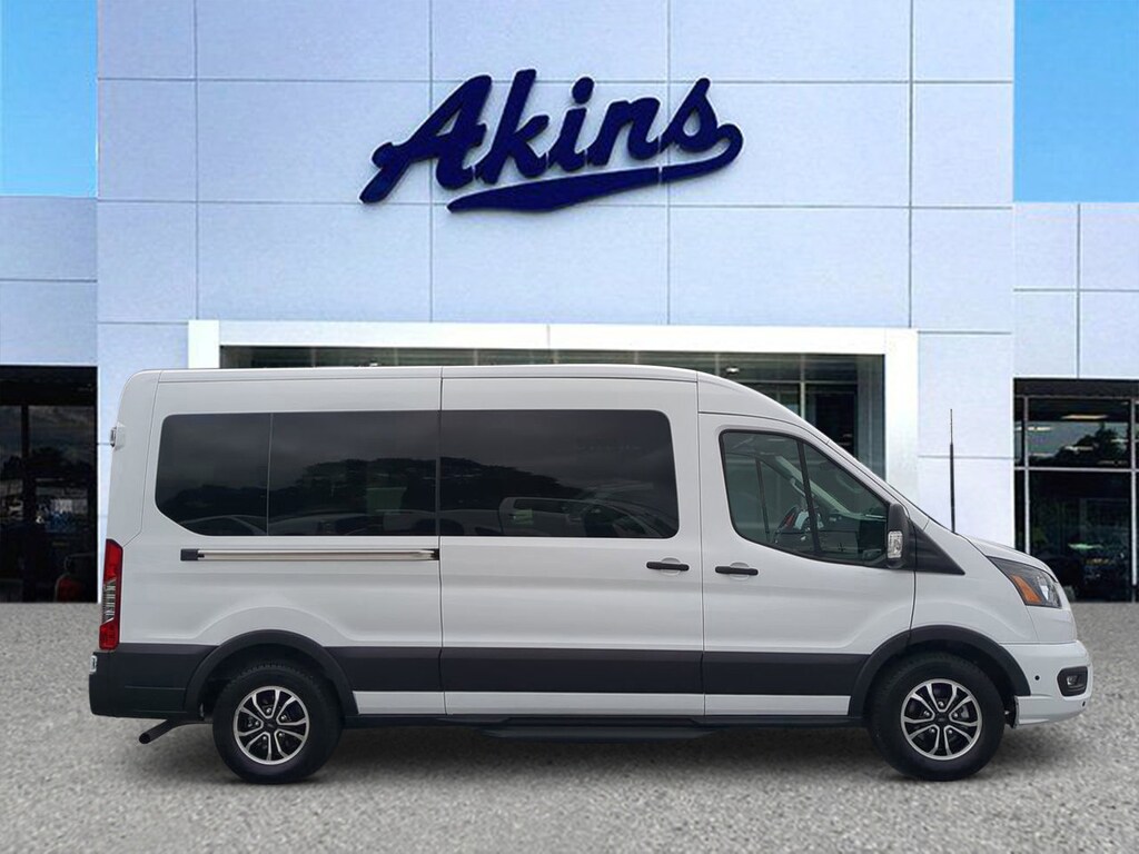 New 2024 Ford Transit 15 Passenger Wagon XLT VAN