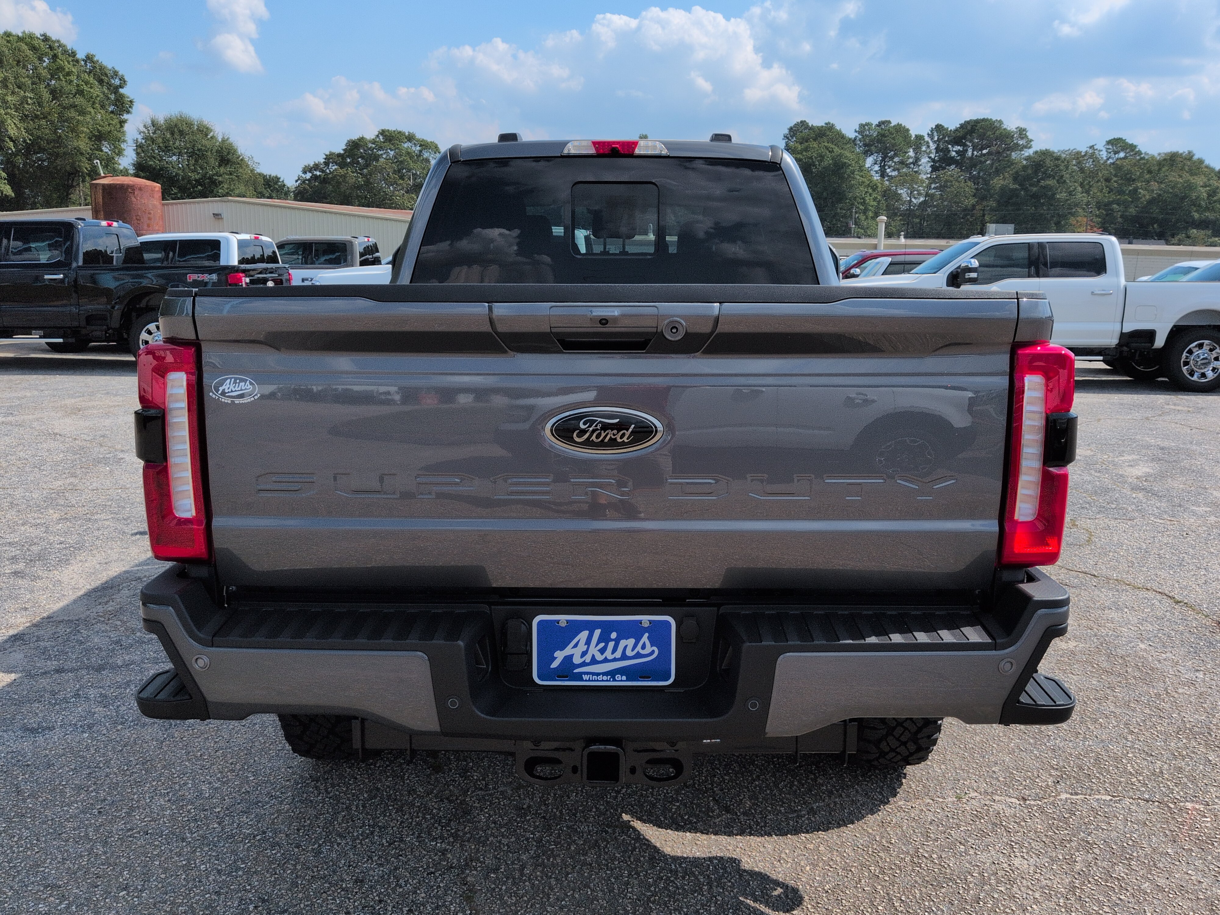 New 2027 Ford Super Duty F-250 SRW LARIAT TRUCK