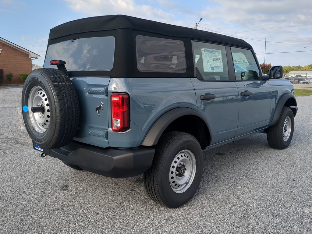 New 2025 Ford Bronco  SUV