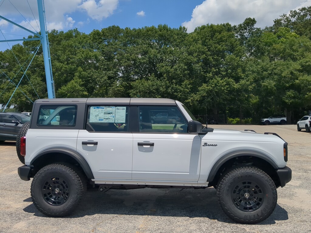 New 2026 Ford Bronco SUV