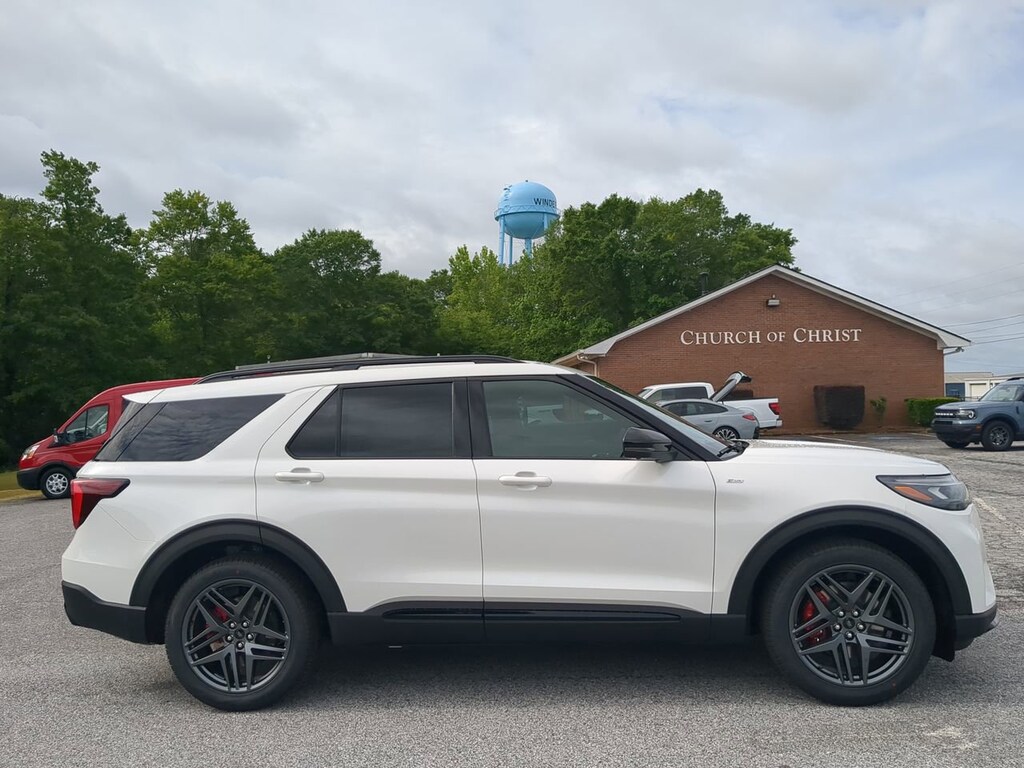 New 2026 Ford Explorer ST-Line SUV