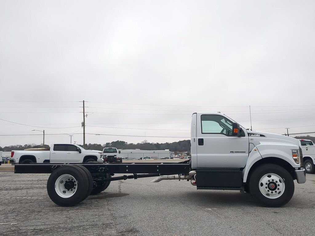 New 2026 Ford F-750 TRUCK