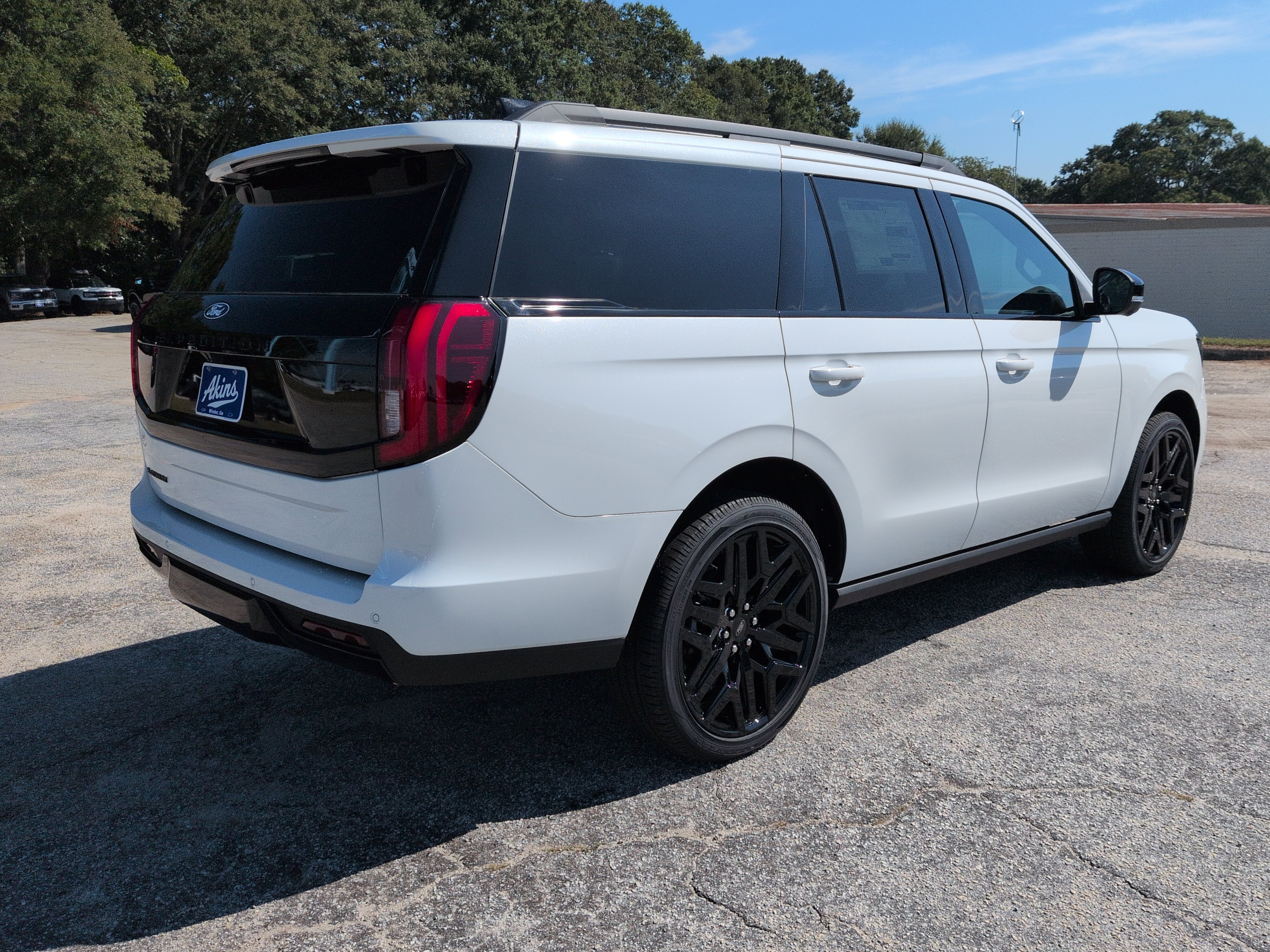 New 2027 Ford Expedition Platinum SUV