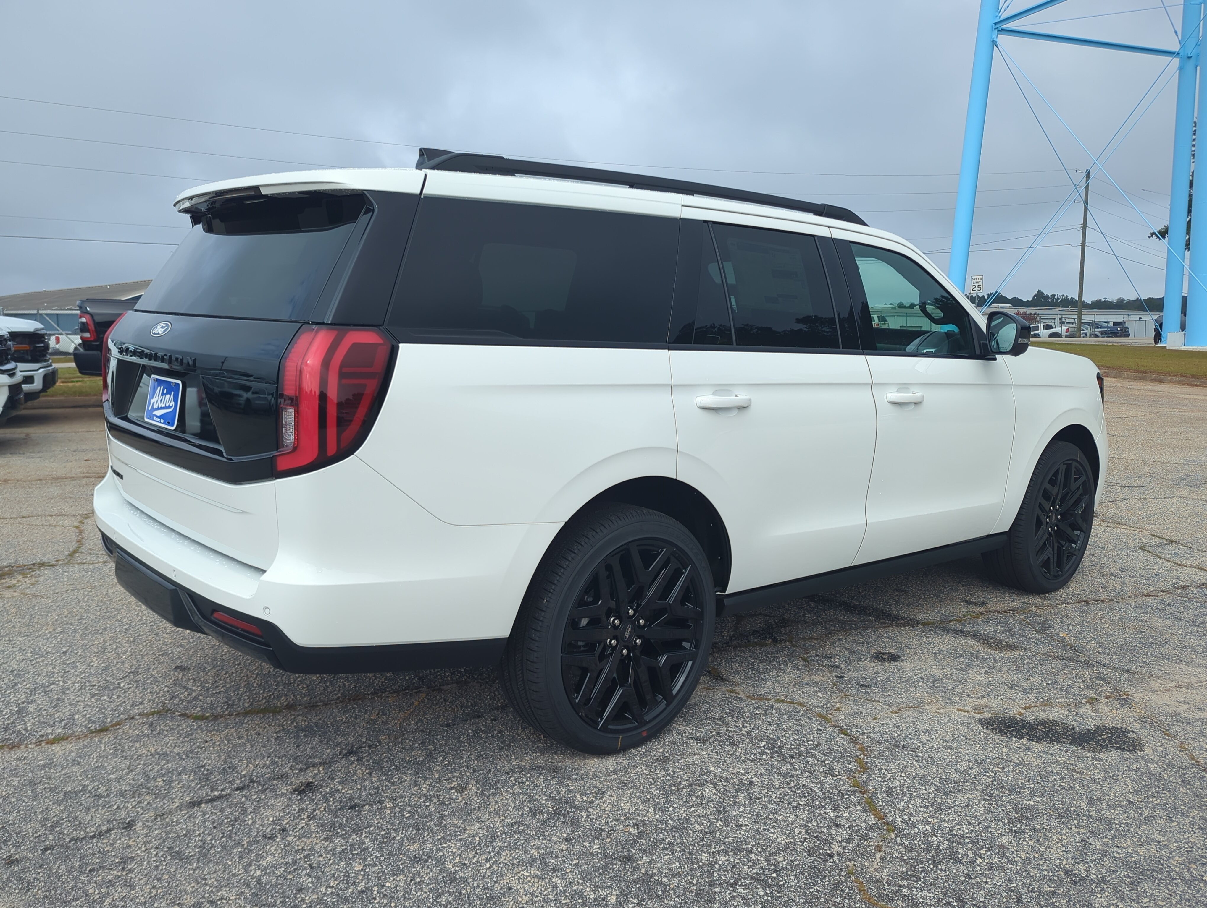 New 2027 Ford Expedition Platinum SUV