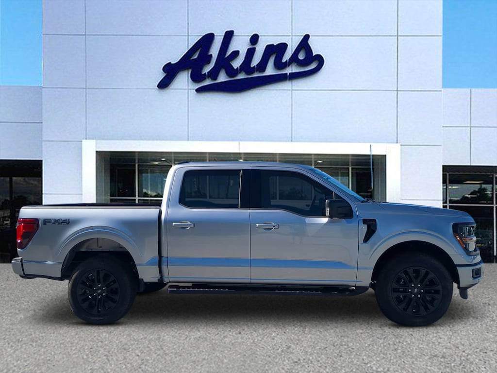 New 2025 Ford F-150 XLT TRUCK