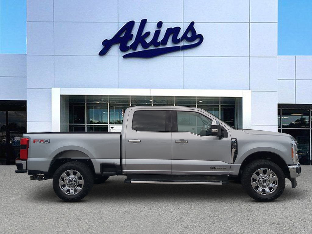 Used 2023 Ford F-250 Lariat Crew Cab Truck
