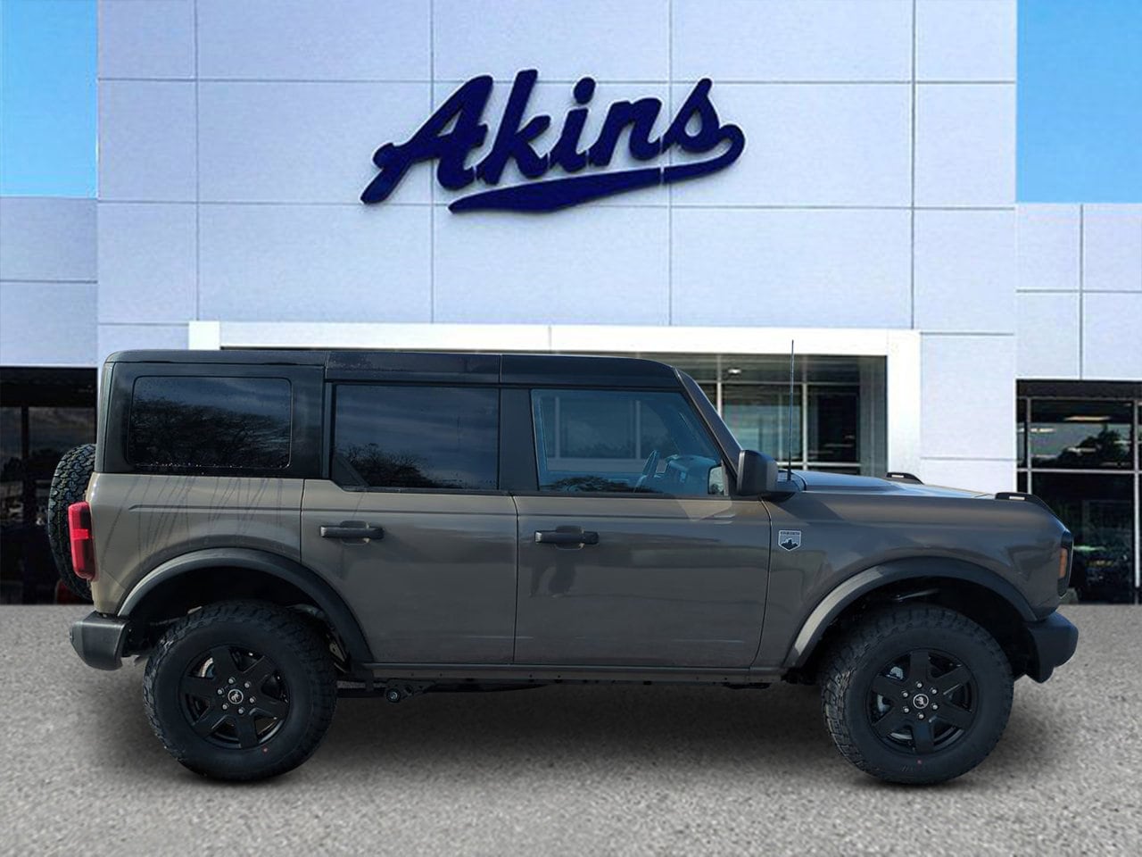 2025 Ford Bronco 4-Door Big Bend's photo