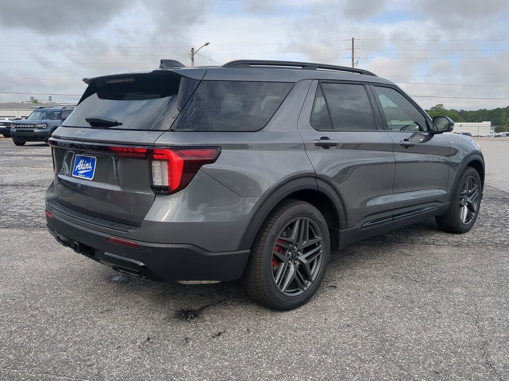 New 2026 Ford Explorer ST-Line SUV