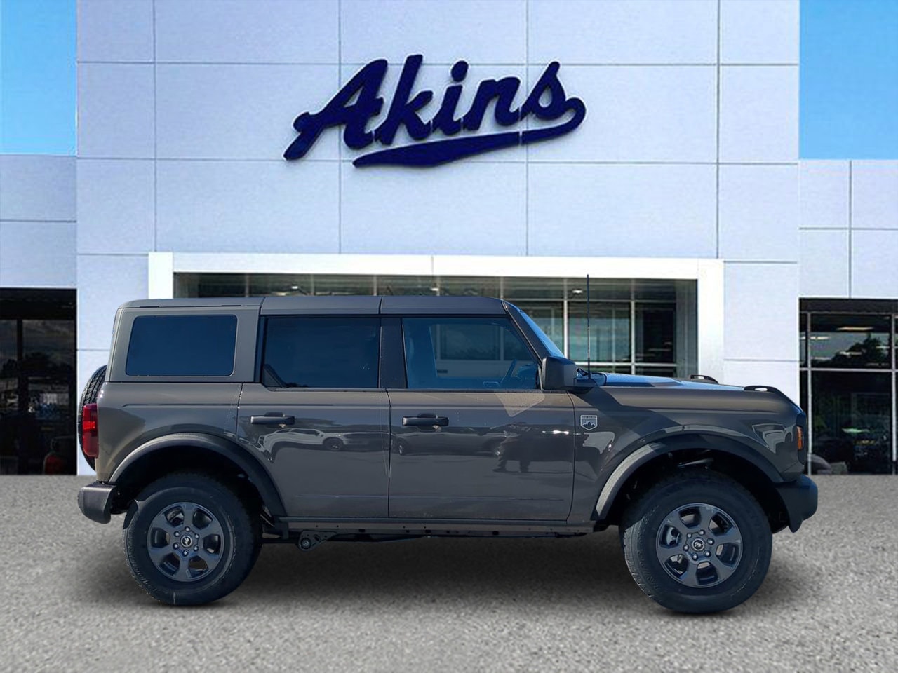 2025 Ford Bronco 4-Door Big Bend's photo