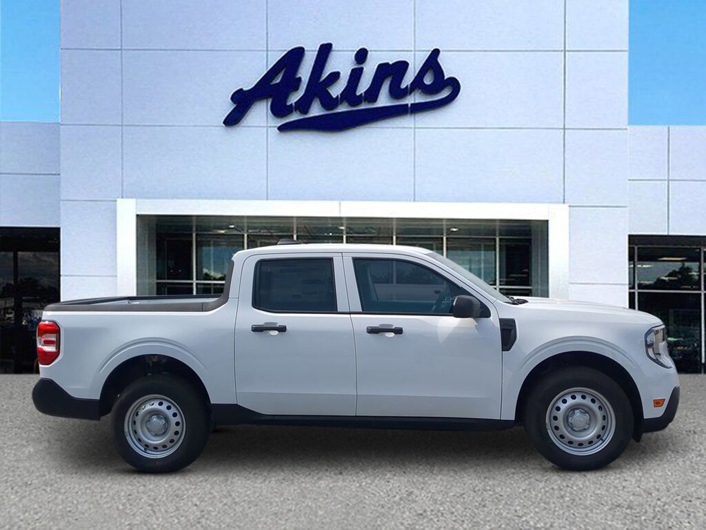New 2025 Ford Maverick XL TRUCK