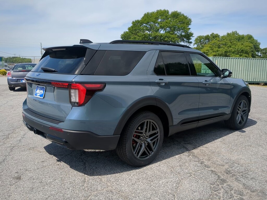 New 2026 Ford Explorer ST-Line SUV