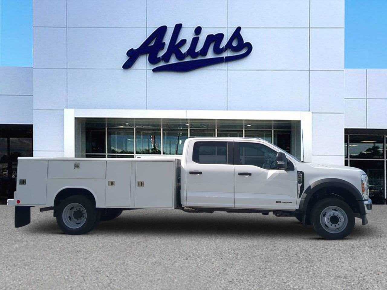 2026 Ford F-450 Super Duty Chassis Cab