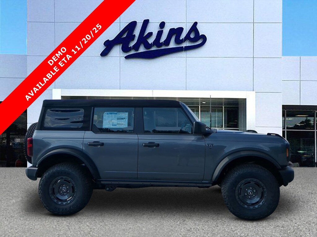 New 2025 Ford Bronco Base SUV