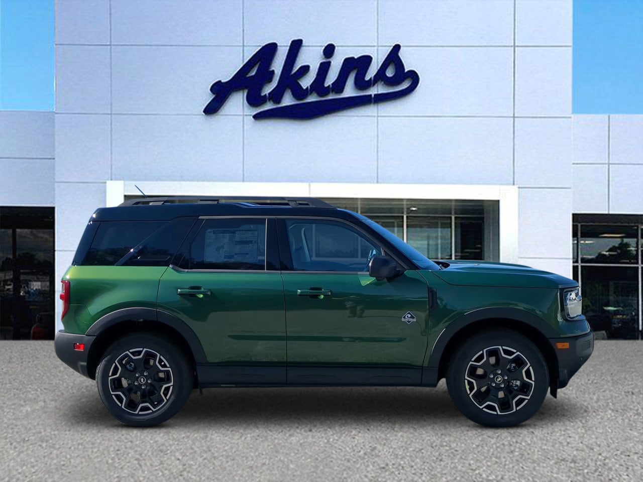 2025 Ford Bronco Sport Outer Banks's photo