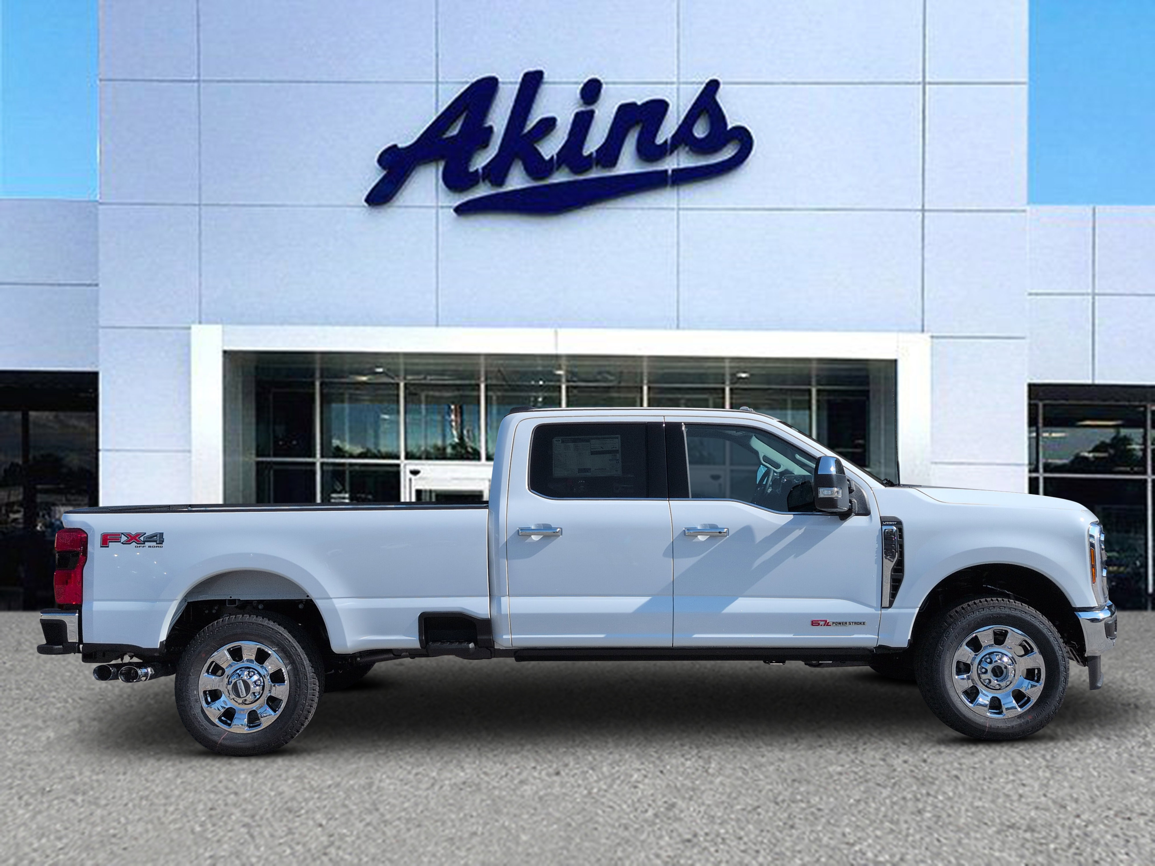 New 2027 Ford Super Duty F-350 SRW LARIAT TRUCK