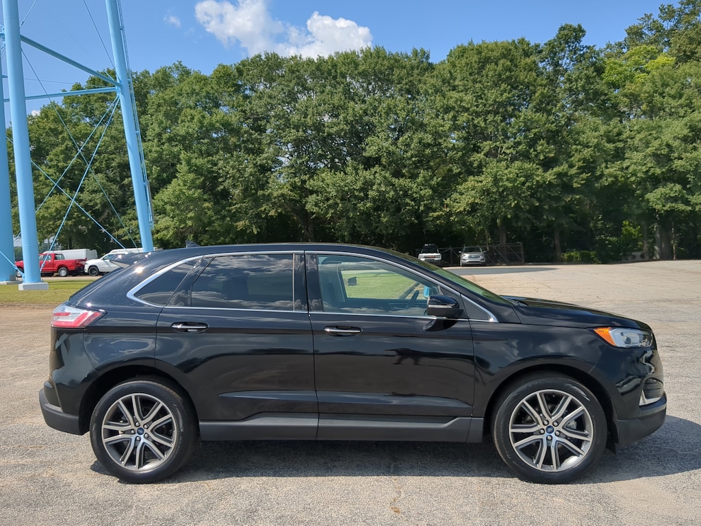 Certified 2019 Ford Edge Titanium SUV