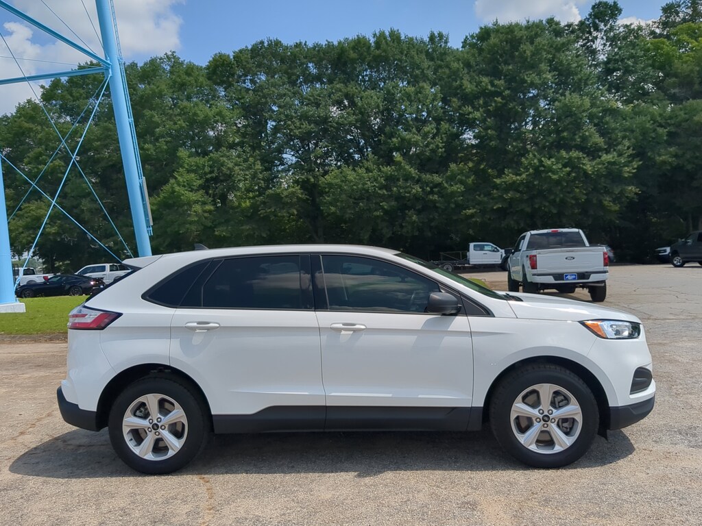Certified 2024 Ford Edge SE SUV