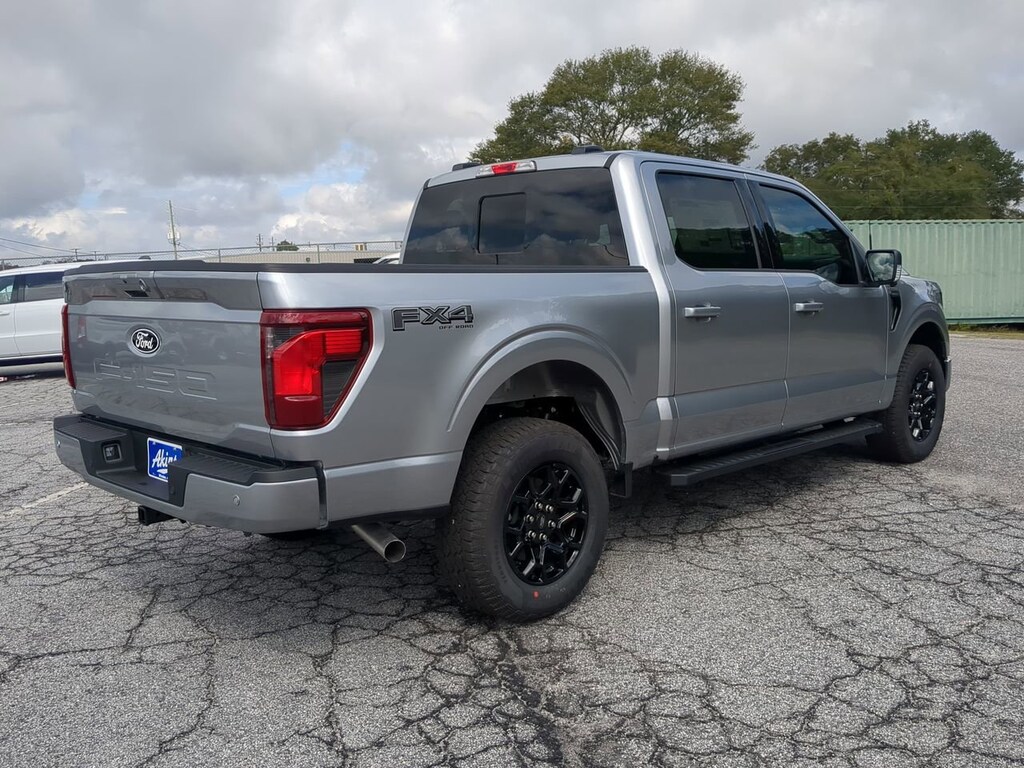 New 2025 Ford F-150 XLT TRUCK