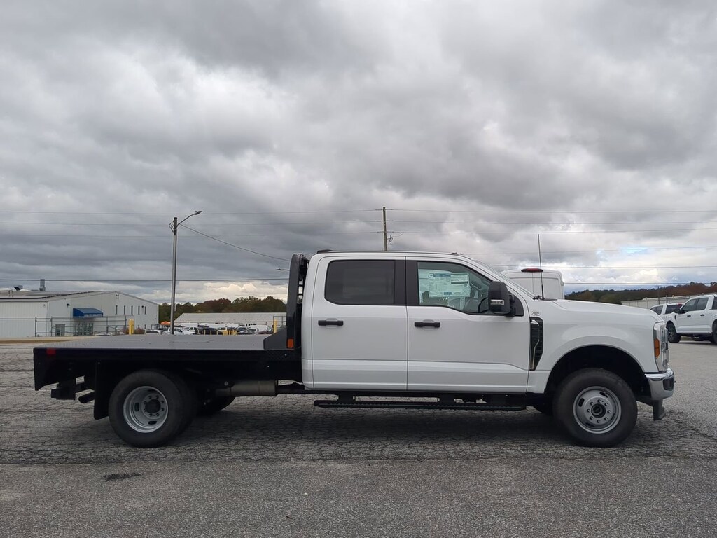 New 2025 Ford Super Duty F-350 DRW Flat Bed TRUCK