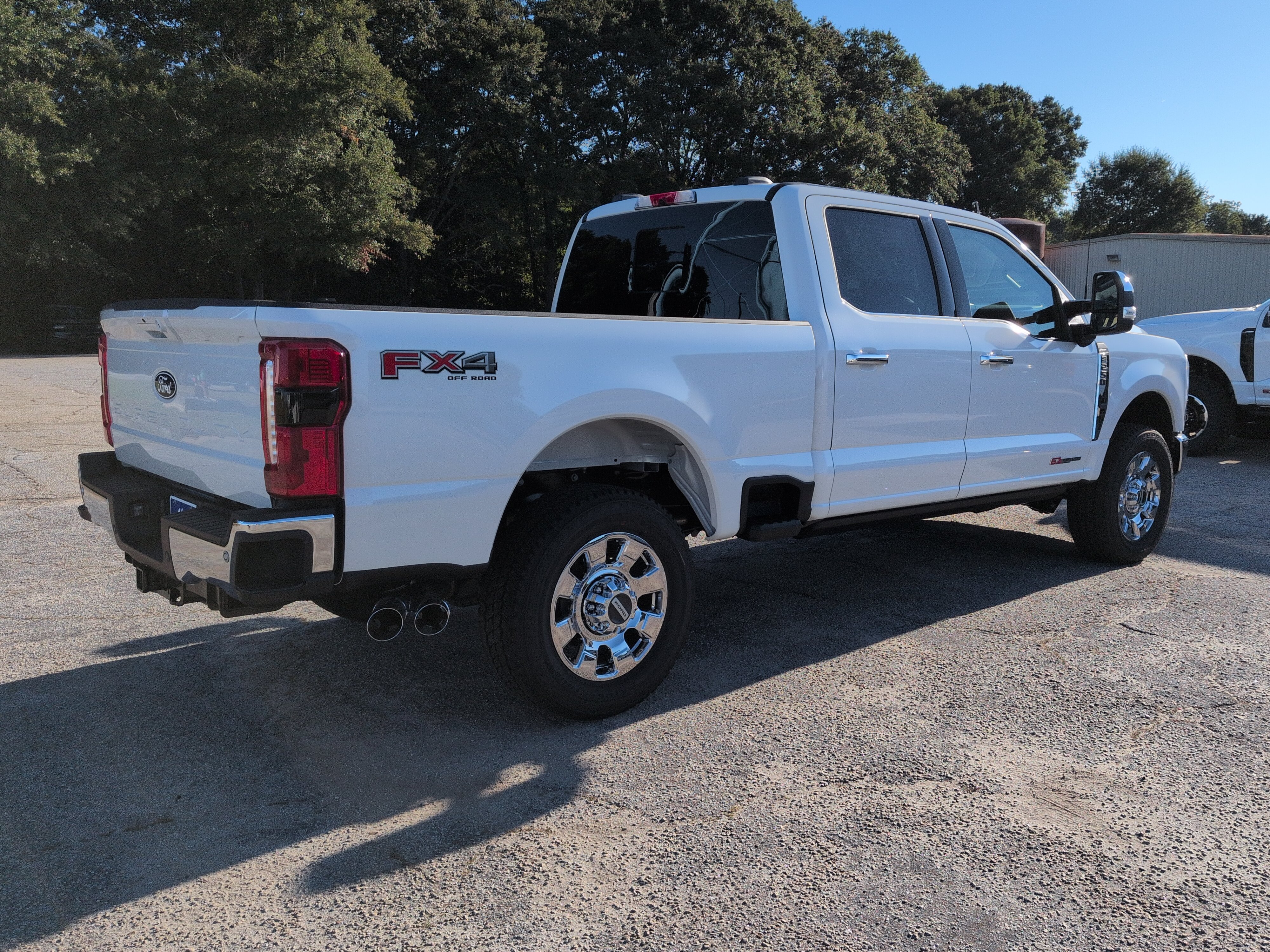 New 2027 Ford Super Duty F-250 SRW LARIAT TRUCK